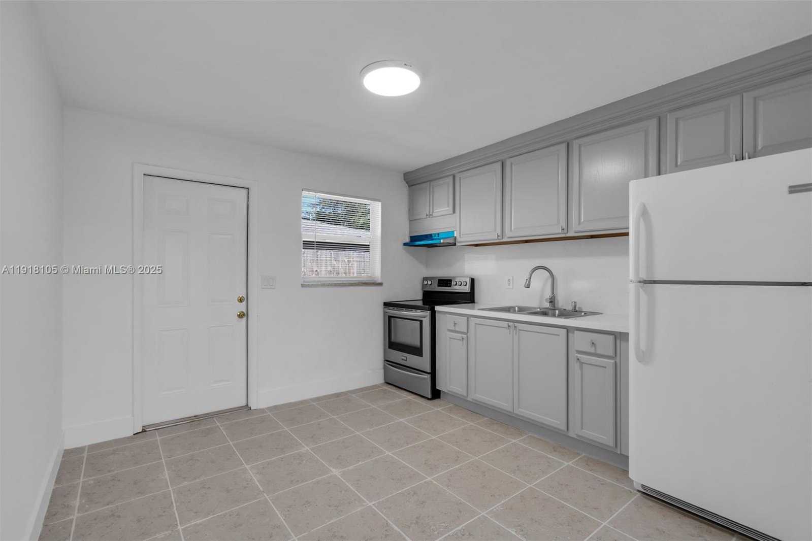 Small Image of 124 SOUTH EAST 2ND TER #1-2, Hallandale Beach Number 8