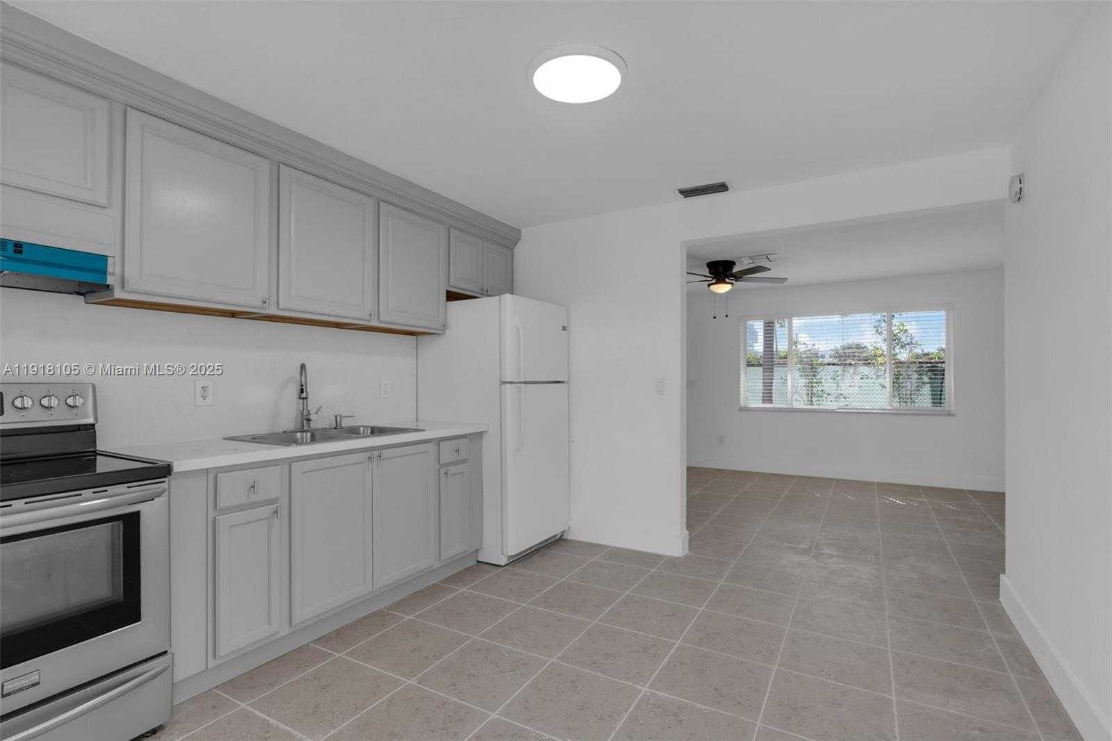 Small Image of 124 SOUTH EAST 2ND TER #1-2, Hallandale Beach Number 9