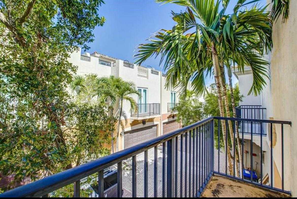 Small Image of 601 NORTH EAST 11TH AVE, Fort Lauderdale Number 19