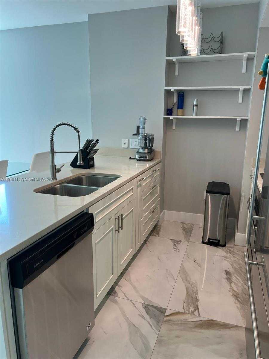 Small Image of 55 SOUTH EAST 6TH ST #1207, Miami Number 45