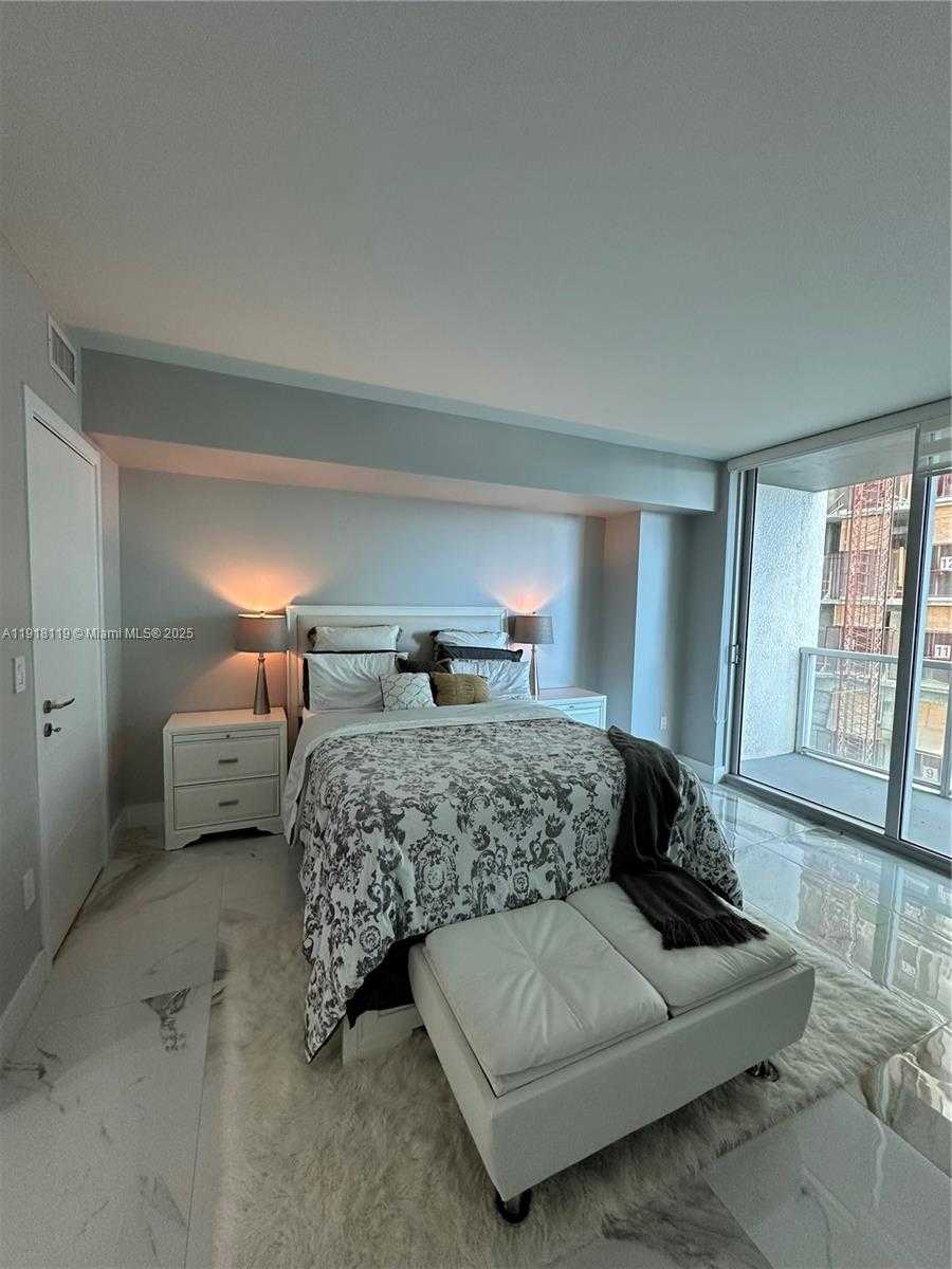 Small Image of 55 SOUTH EAST 6TH ST #1207, Miami Number 47