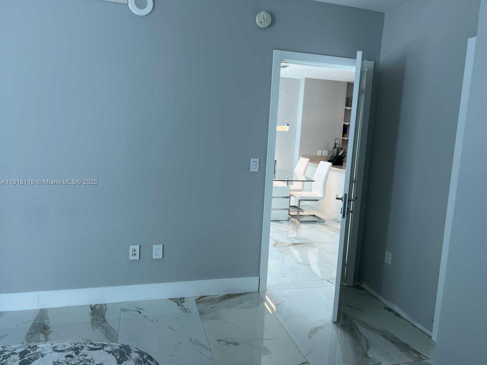 Small Image of 55 SOUTH EAST 6TH ST #1207, Miami Number 54