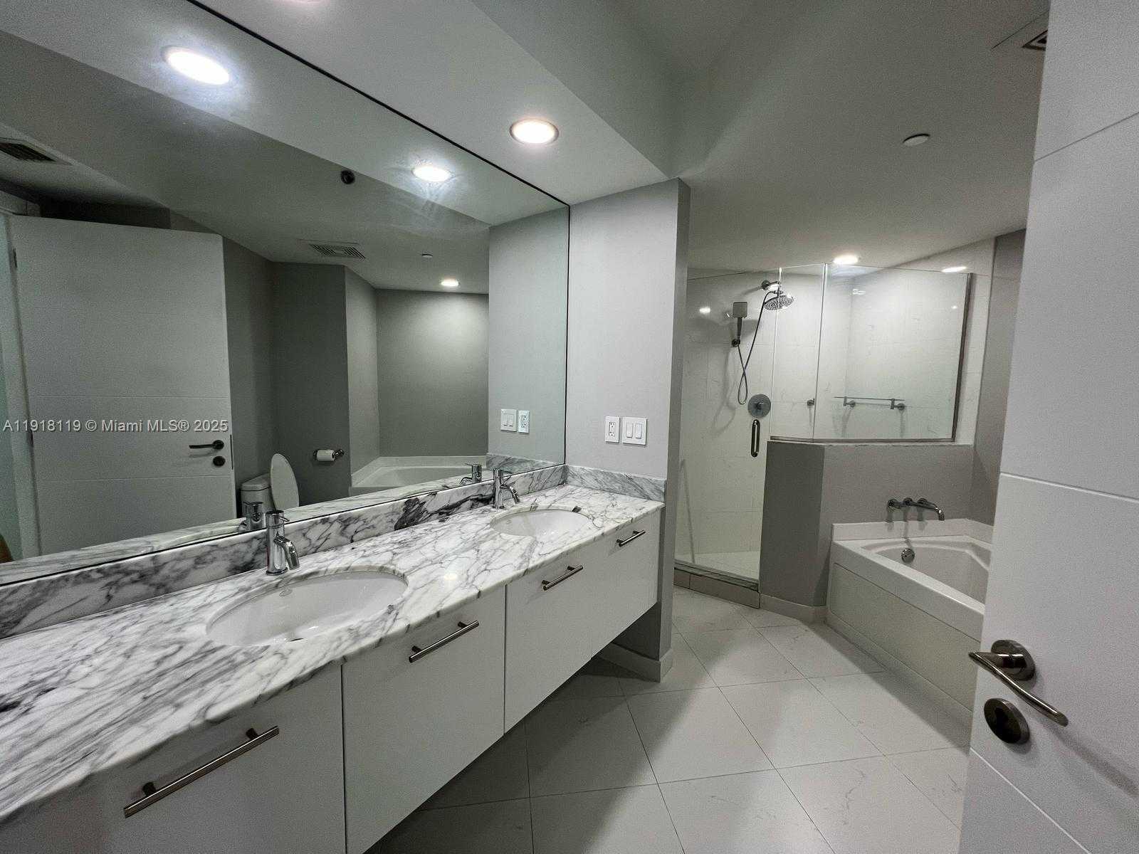 Small Image of 55 SOUTH EAST 6TH ST #1207, Miami Number 57