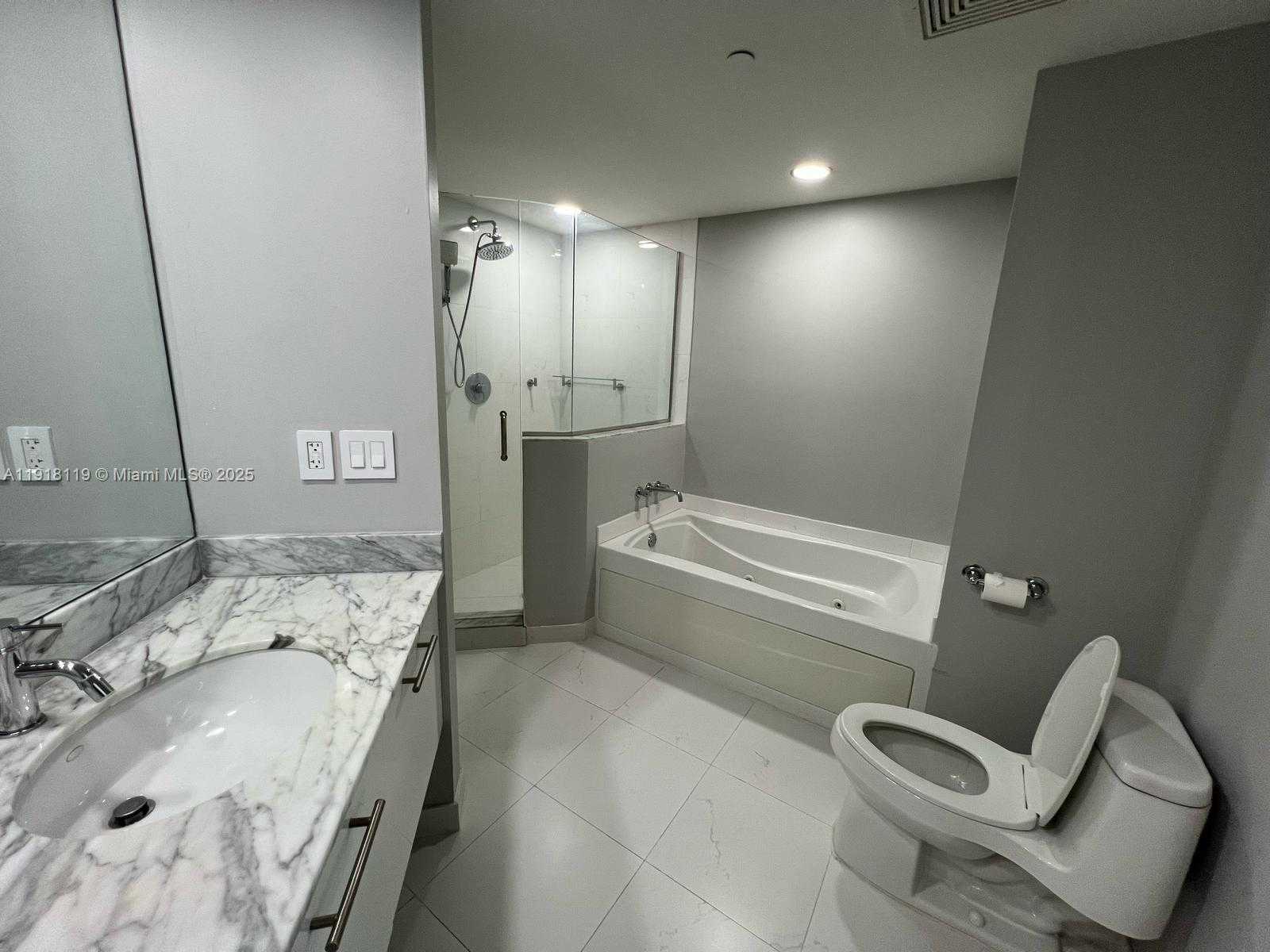 Small Image of 55 SOUTH EAST 6TH ST #1207, Miami Number 60