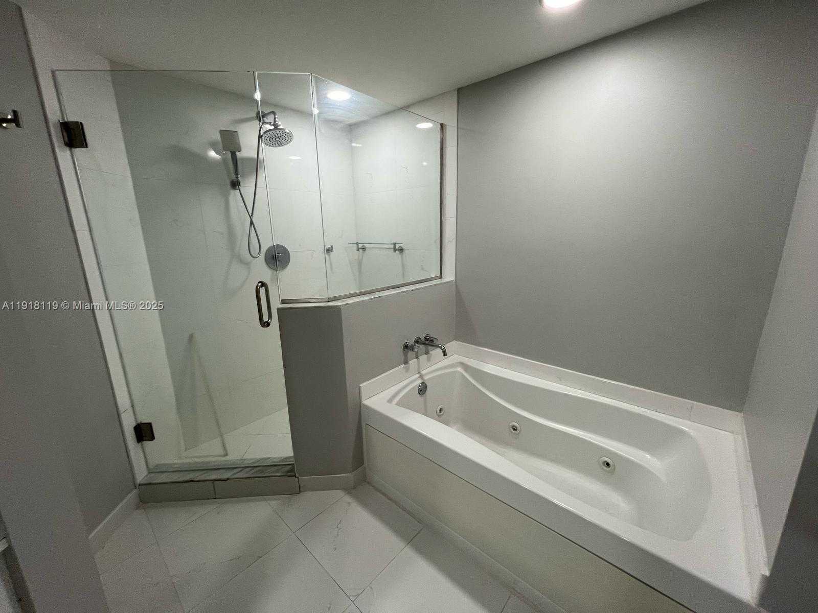 Small Image of 55 SOUTH EAST 6TH ST #1207, Miami Number 61