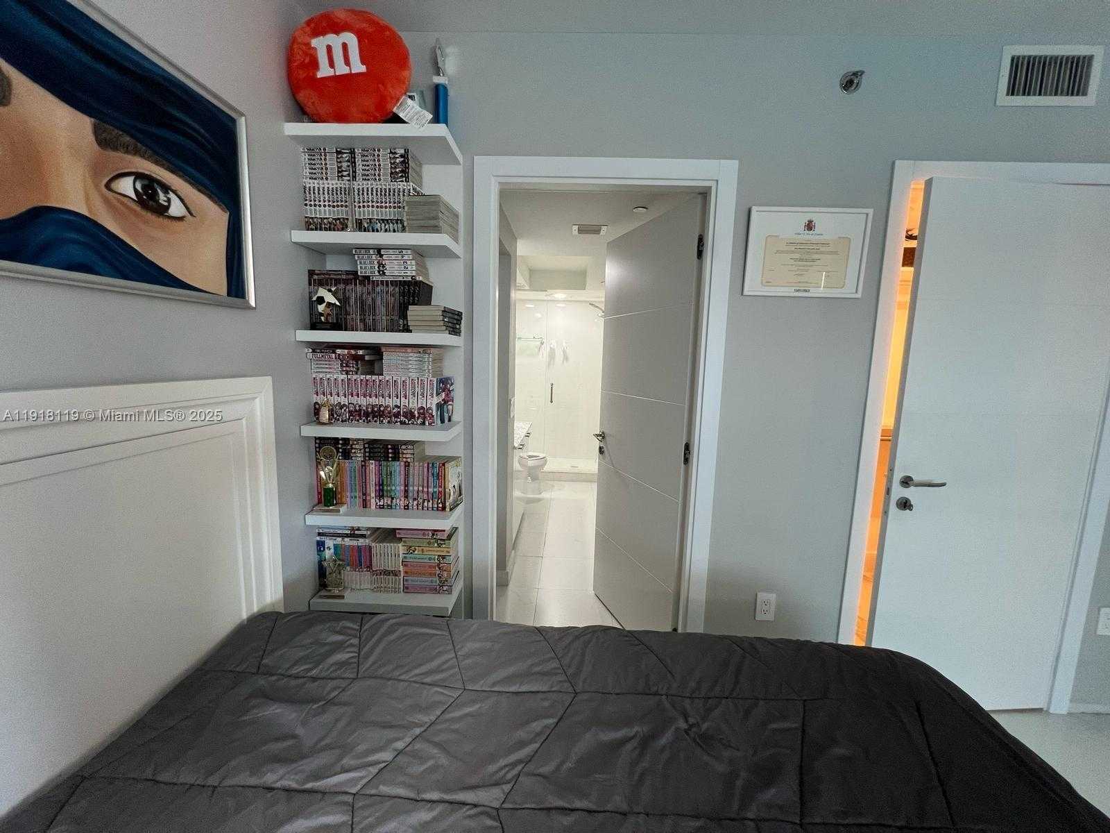 Small Image of 55 SOUTH EAST 6TH ST #1207, Miami Number 69