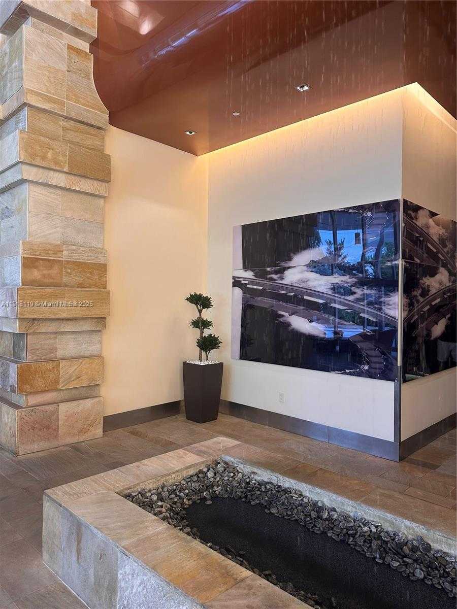 Small Image of 55 SOUTH EAST 6TH ST #1207, Miami Number 7