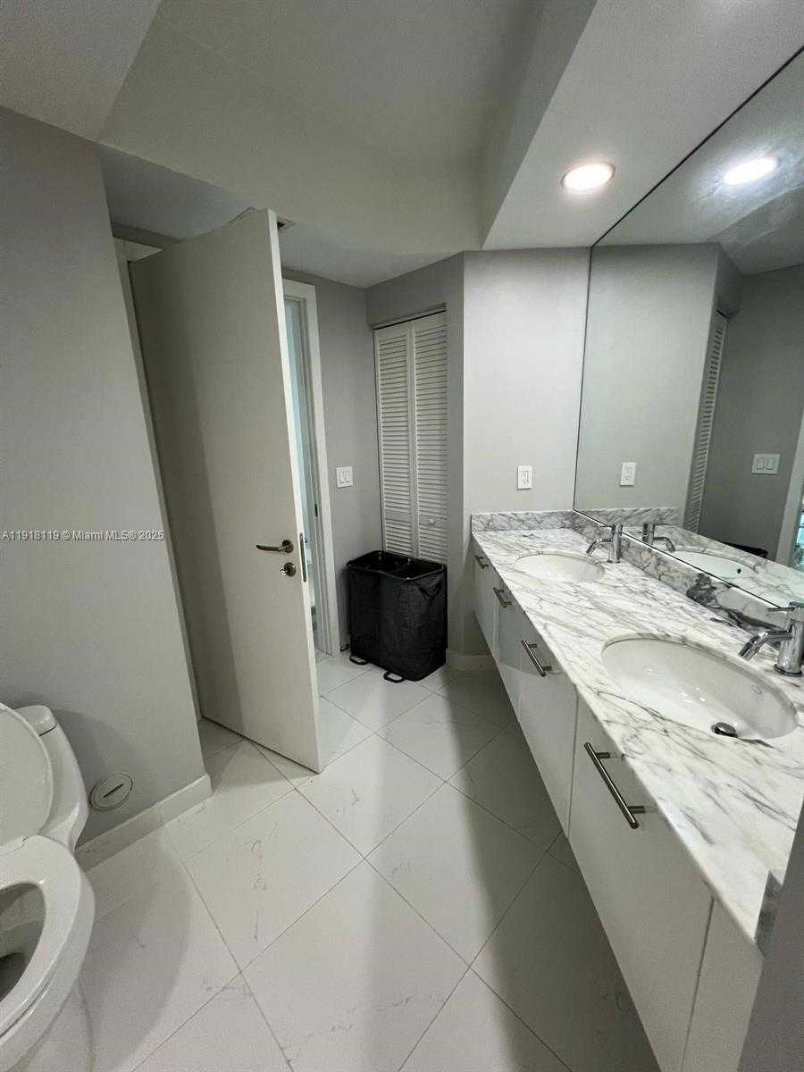 Small Image of 55 SOUTH EAST 6TH ST #1207, Miami Number 73