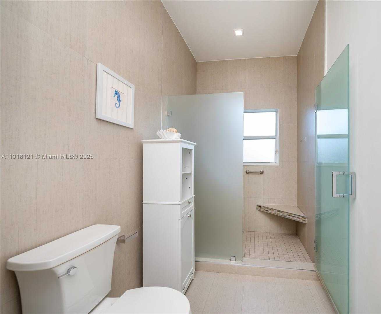 Small Image of 10924 NORTH WEST 67TH ST #10924, Doral Number 14