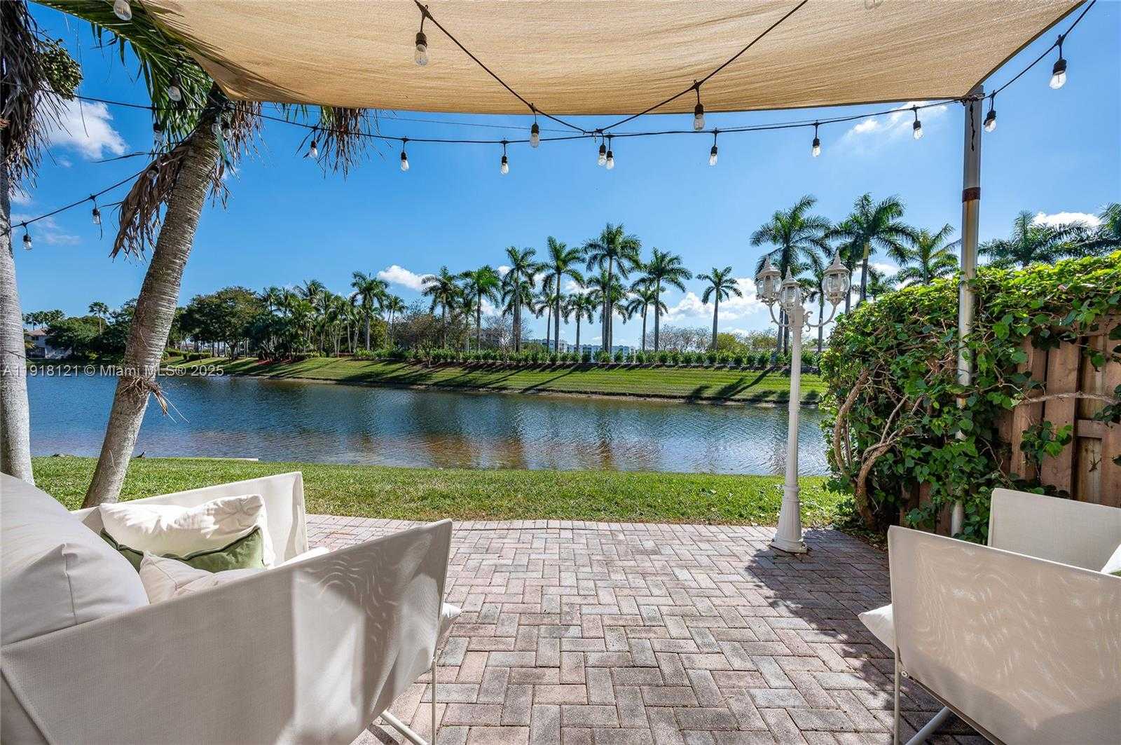 Small Image of 10924 NORTH WEST 67TH ST #10924, Doral Number 2