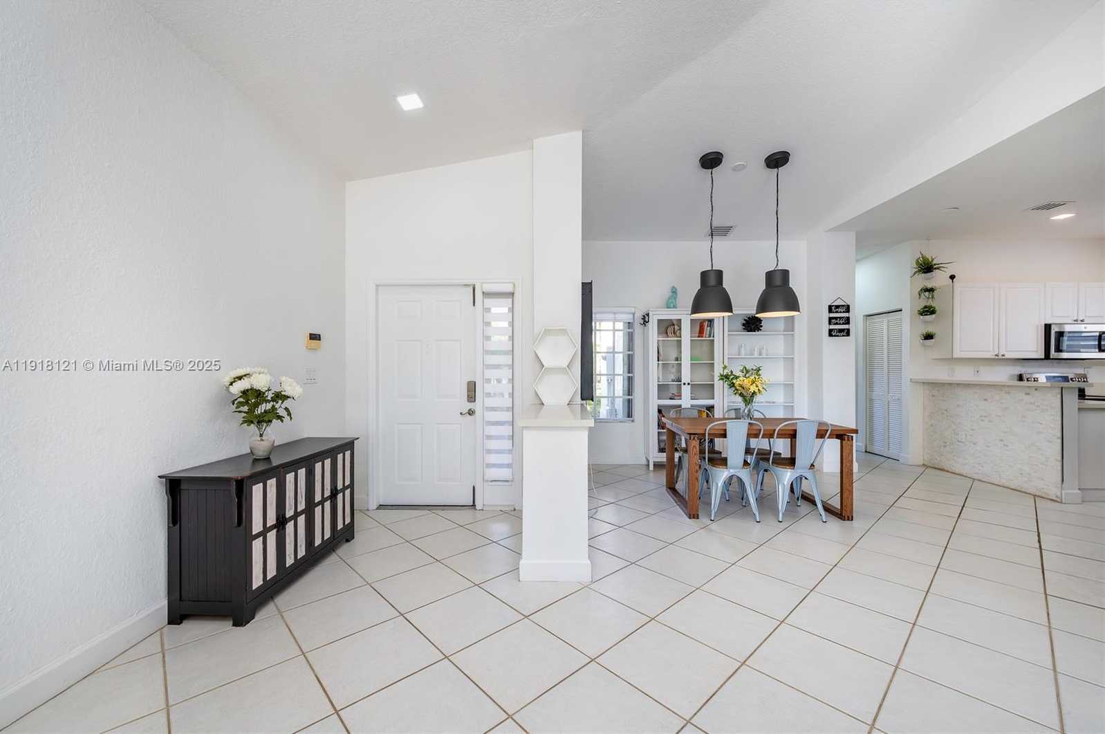 Small Image of 10924 NORTH WEST 67TH ST #10924, Doral Number 38