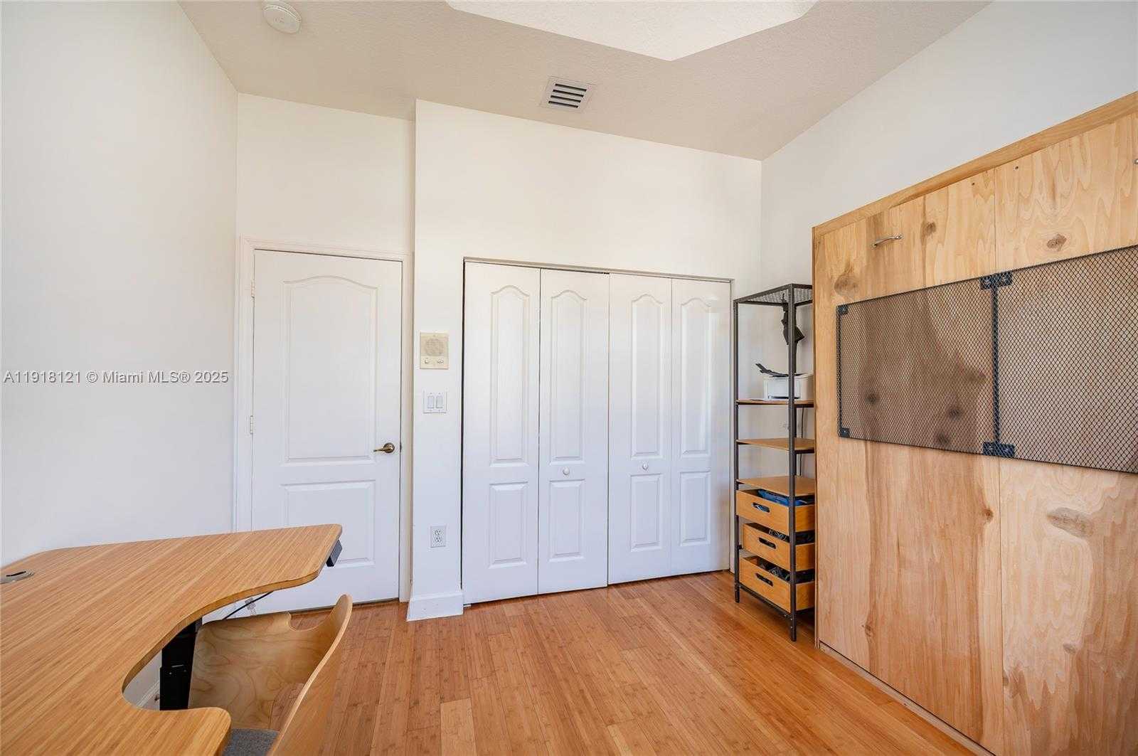 Small Image of 10924 NORTH WEST 67TH ST #10924, Doral Number 40