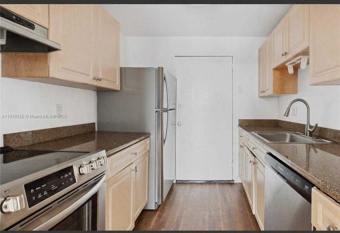 Small Image of 2020 NORTH EAST 135TH ST #404, North Miami Number 3