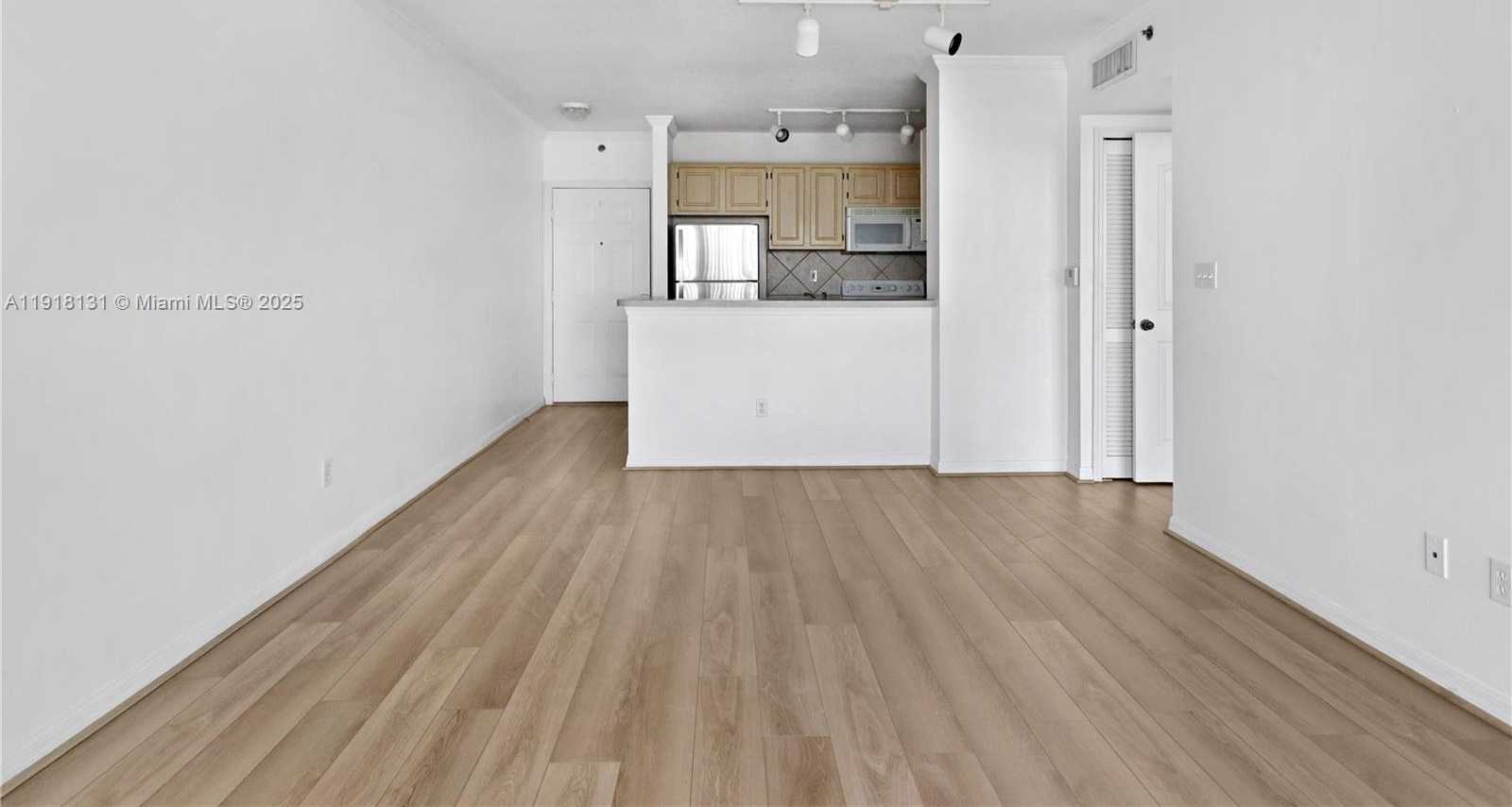 Small Image of 2665 SOUTH WEST 37TH AVE #908, Miami Number 4