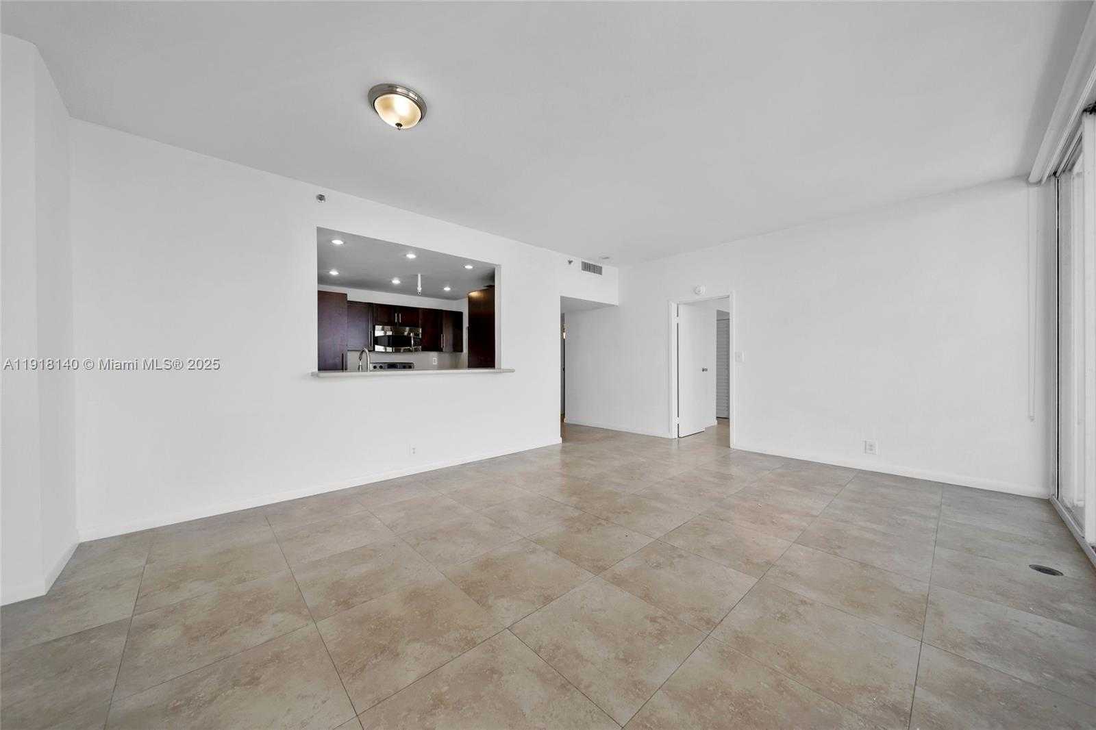 Small Image of 7601 EAST TREASURE DR #PH215, North Bay Village Number 13