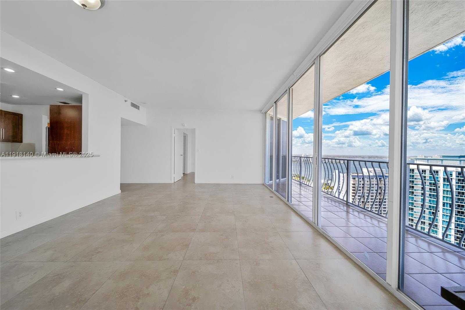 Small Image of 7601 EAST TREASURE DR #PH215, North Bay Village Number 14