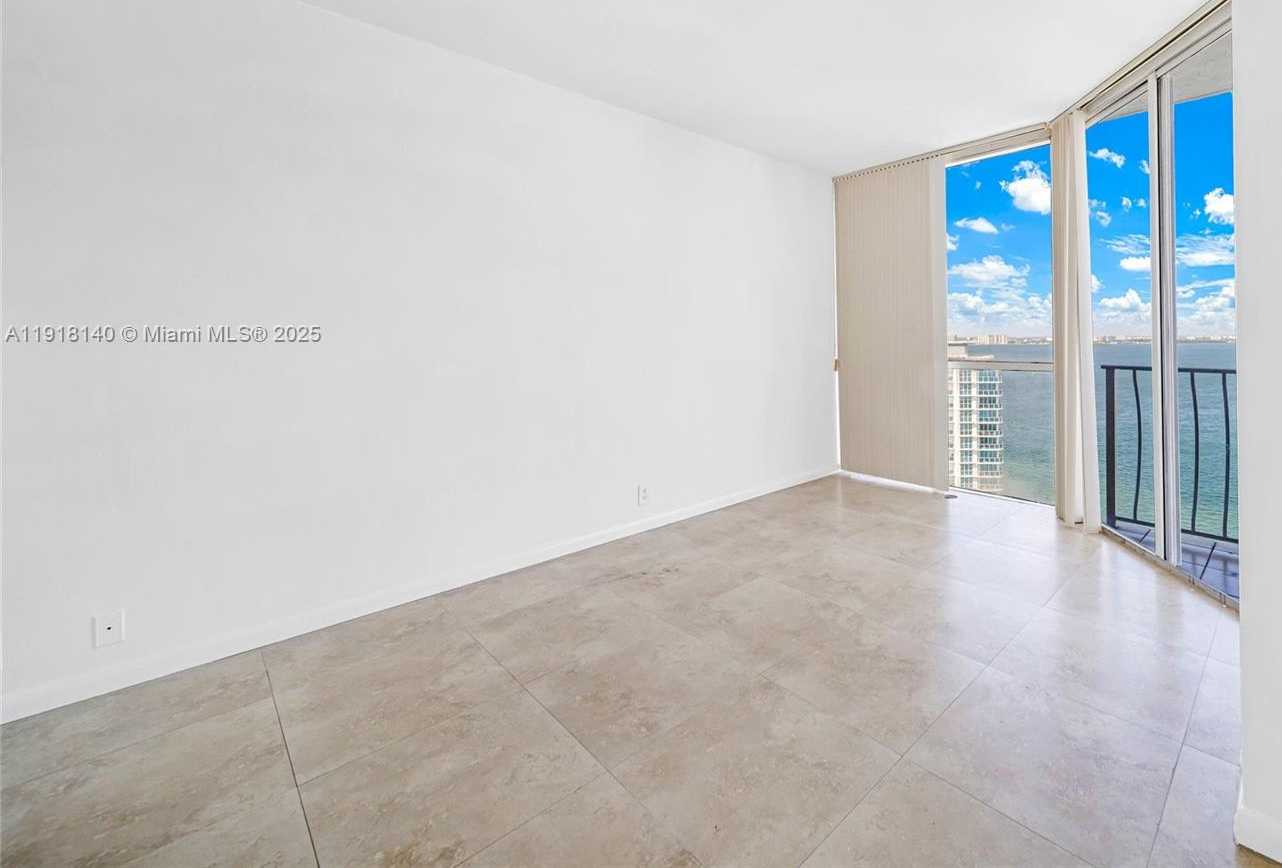 Small Image of 7601 EAST TREASURE DR #PH215, North Bay Village Number 18