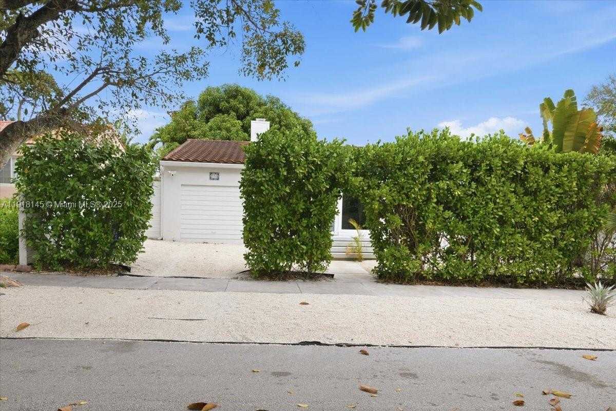 Small Image of 753 NORTH EAST 82ND TER, Miami Number 40