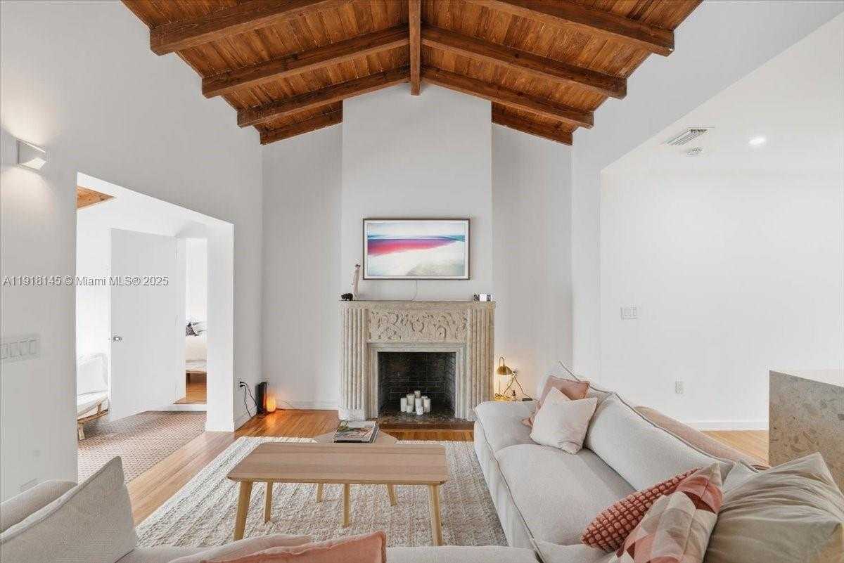 Small Image of 753 NORTH EAST 82ND TER, Miami Number 8