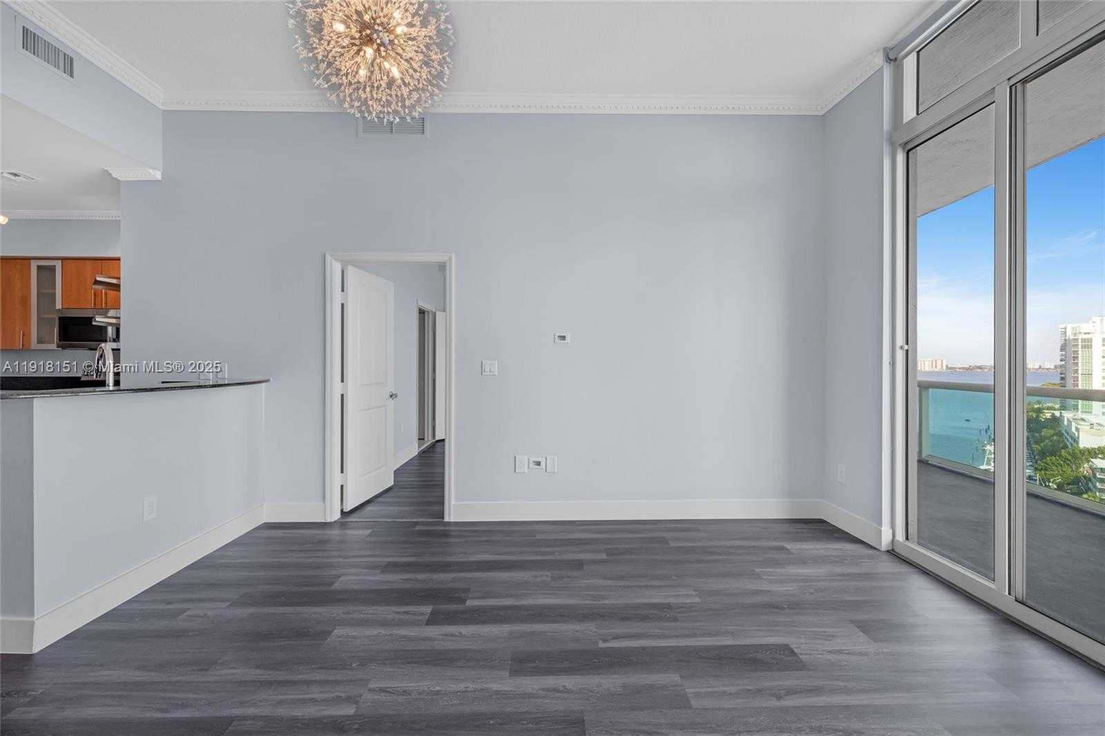 Small Image of 7900 HARBOR ISLAND DR #PH8, North Bay Village Number 13