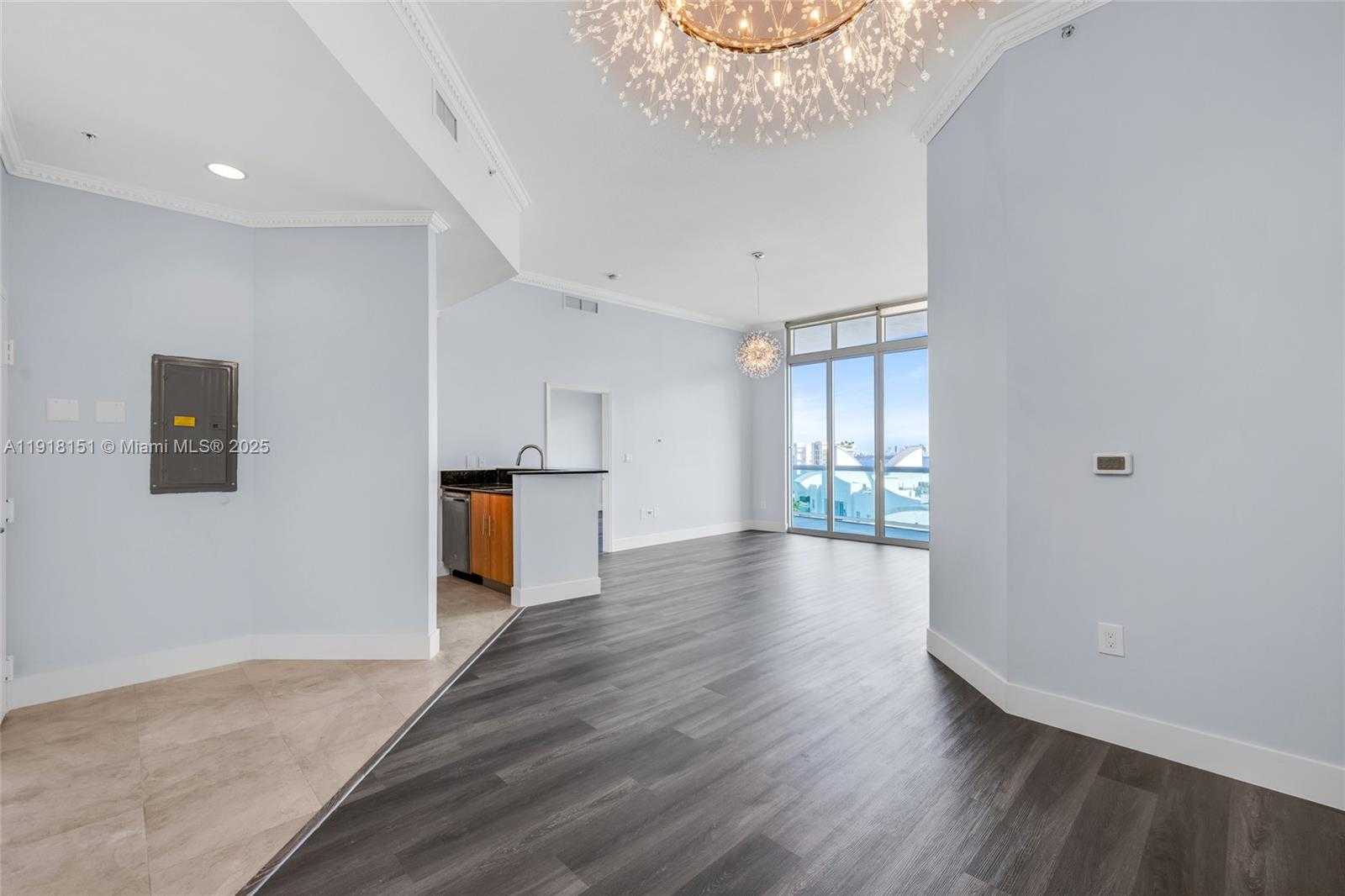 Small Image of 7900 HARBOR ISLAND DR #PH8, North Bay Village Number 2