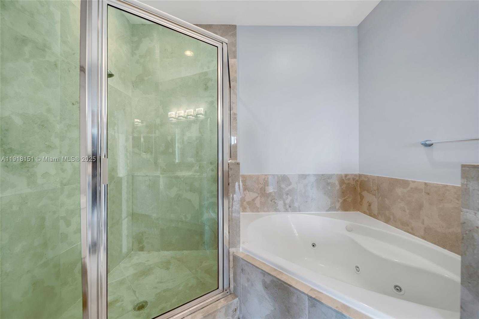 Small Image of 7900 HARBOR ISLAND DR #PH8, North Bay Village Number 25