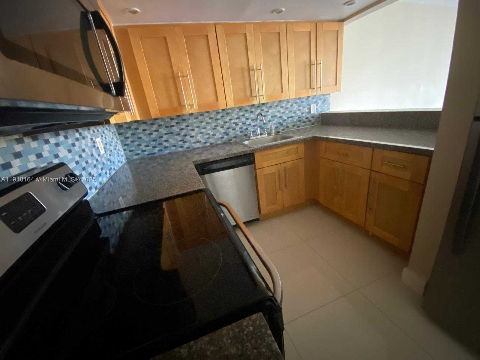 Small Image of 6970 NORTH WEST 186TH ST #3-410, Hialeah Number 4