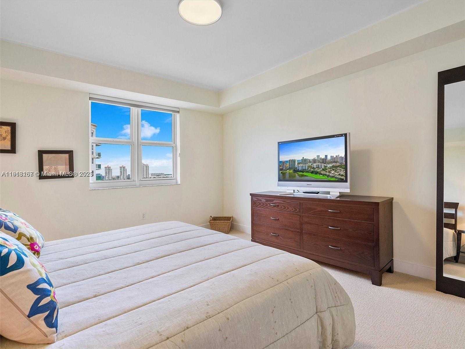 Small Image of 20000 EAST COUNTRY CLUB DR #1102, Aventura Number 19