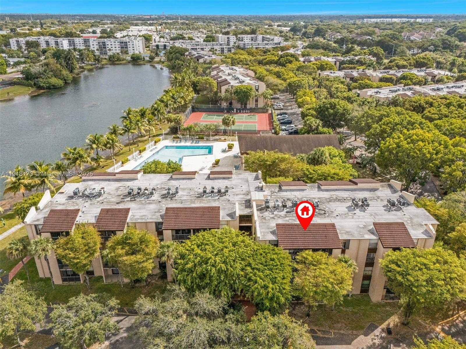 Small Image of 14415 NORTH KENDALL DR #212G, Miami Number 1