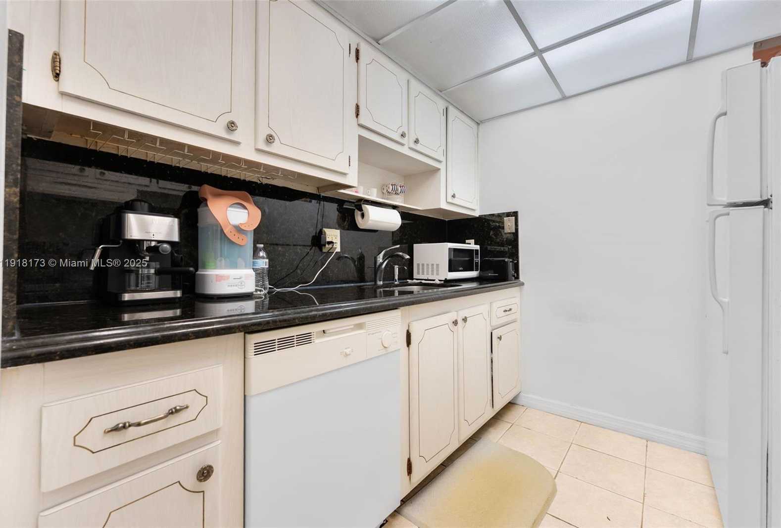 Small Image of 14415 NORTH KENDALL DR #212G, Miami Number 4