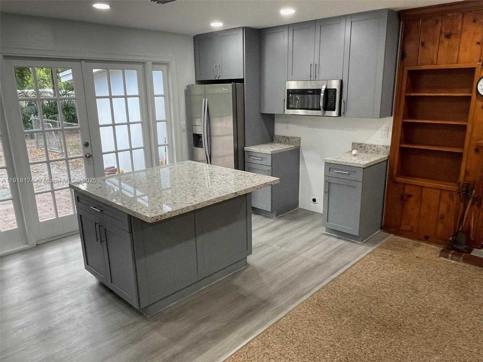 Small Image of 846 SOUTH WEST 10TH ST #1, Fort Lauderdale Number 5