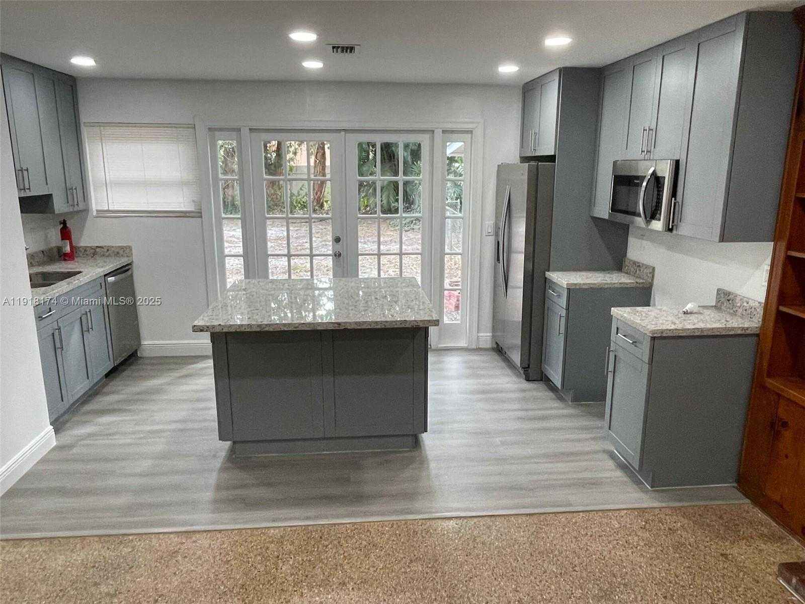 Small Image of 846 SOUTH WEST 10TH ST #1, Fort Lauderdale Number 6