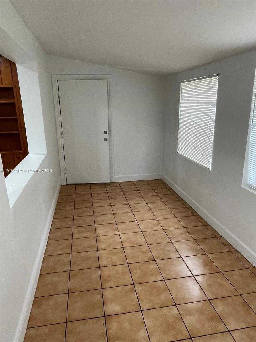 Small Image of 846 SOUTH WEST 10TH ST #1, Fort Lauderdale Number 9