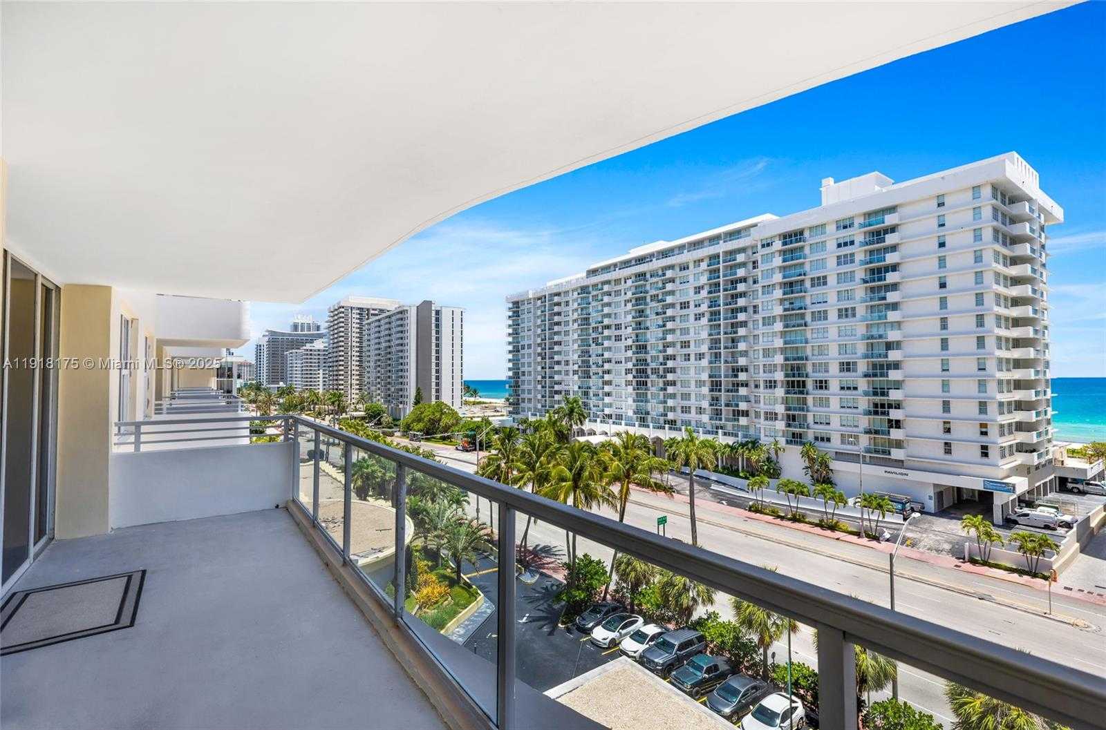 Small Image of 5600 COLLINS AVE #8Y, Miami Beach Number 21