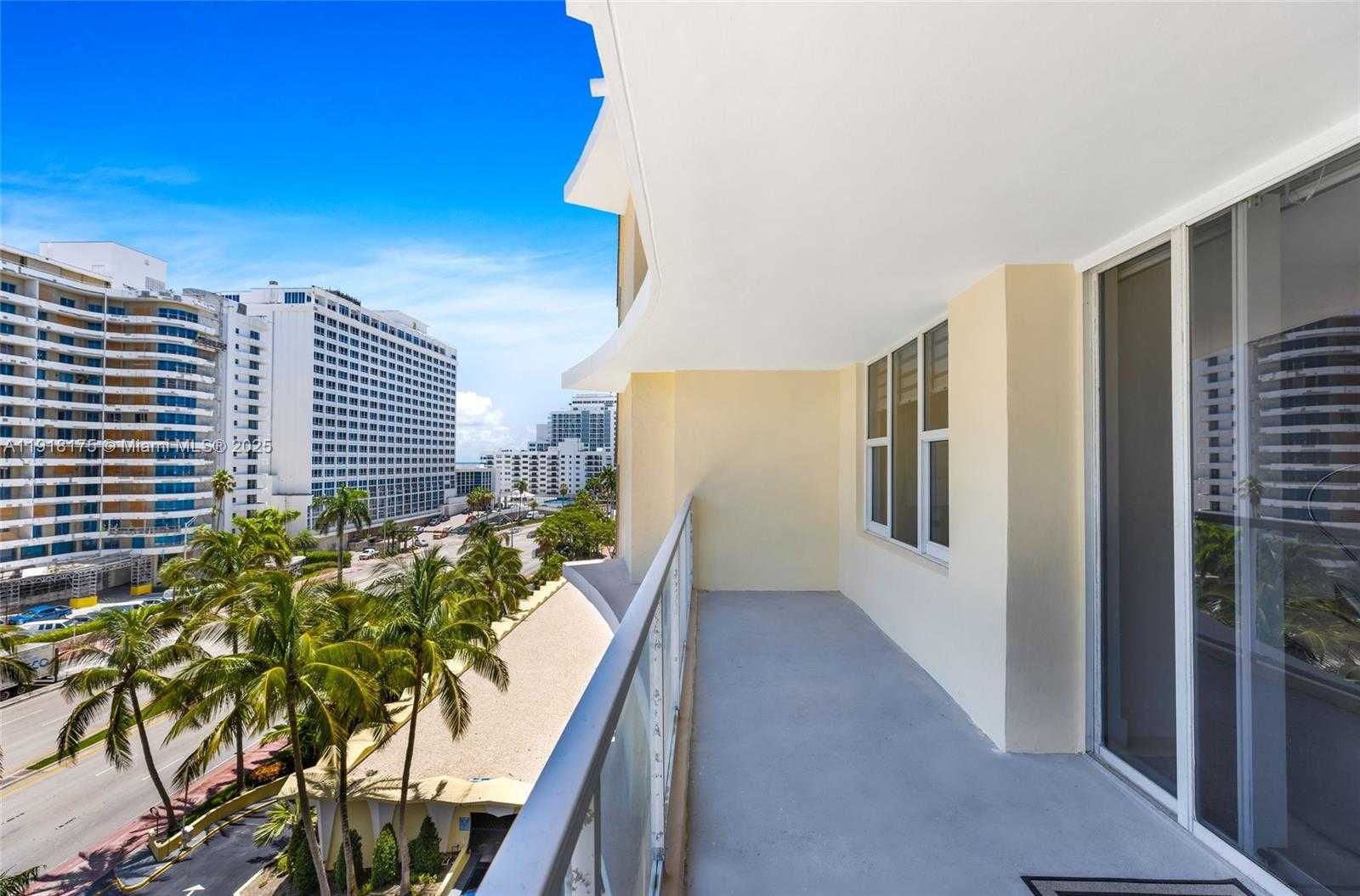 Small Image of 5600 COLLINS AVE #8Y, Miami Beach Number 22