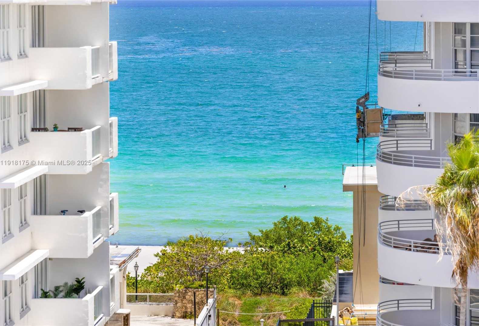 Small Image of 5600 COLLINS AVE #8Y, Miami Beach Number 23
