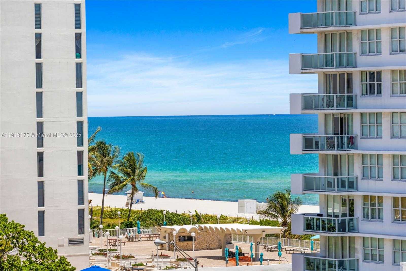 Small Image of 5600 COLLINS AVE #8Y, Miami Beach Number 24