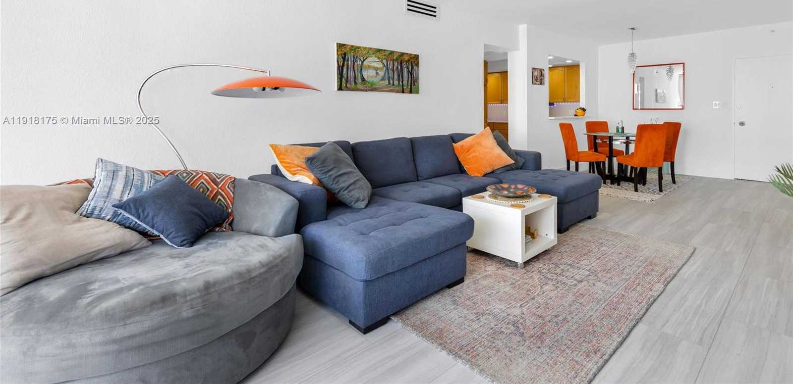 Small Image of 5600 COLLINS AVE #8Y, Miami Beach Number 7