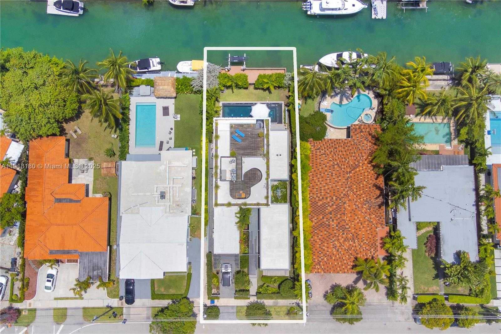Small Image of 8055 NOREMAC AVE, Miami Beach Number 37