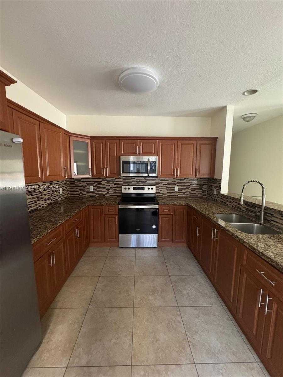 Small Image of 5496 NORTH WEST 4TH ST #5496, Miami Number 15