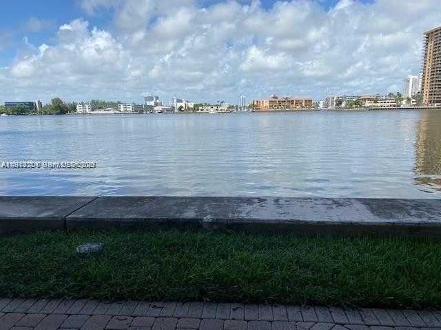 Small Image of 17100 NORTH BAY RD #1604, Sunny Isles Beach Number 24