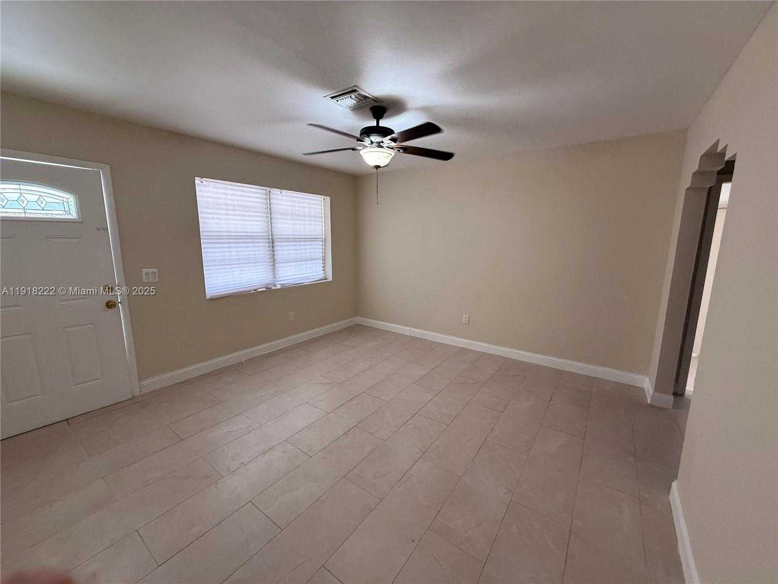 Small Image of Miami Number 2