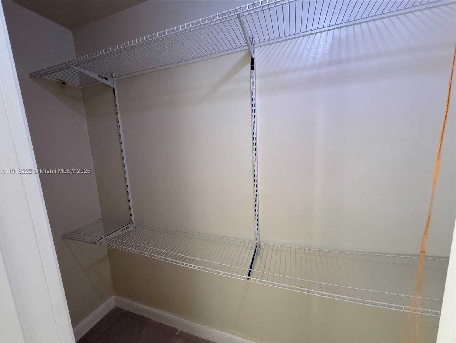 Small Image of Miami Number 7