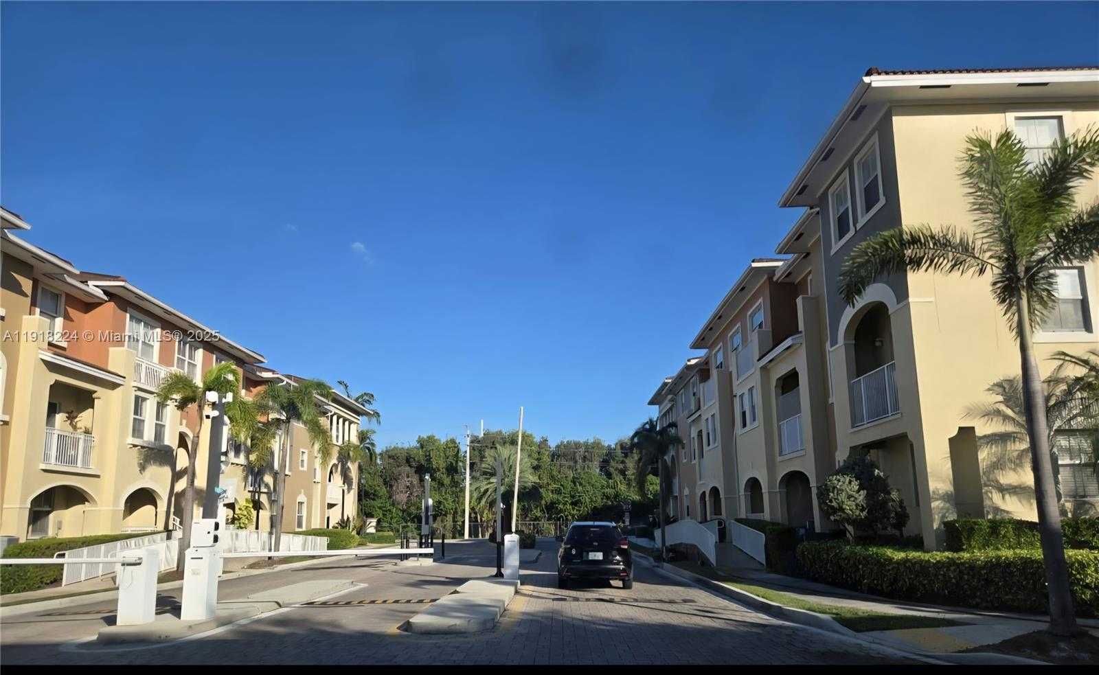 Small Image of 10870 NORTH WEST 88 TER #109, Doral Number 16