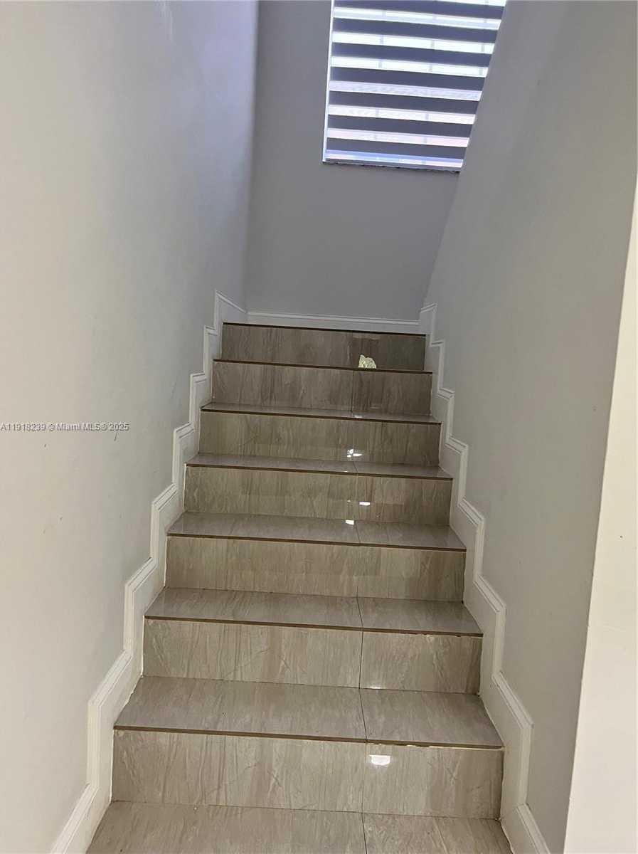 Small Image of 6284 SOUTH WEST 26TH ST, Miami Number 24