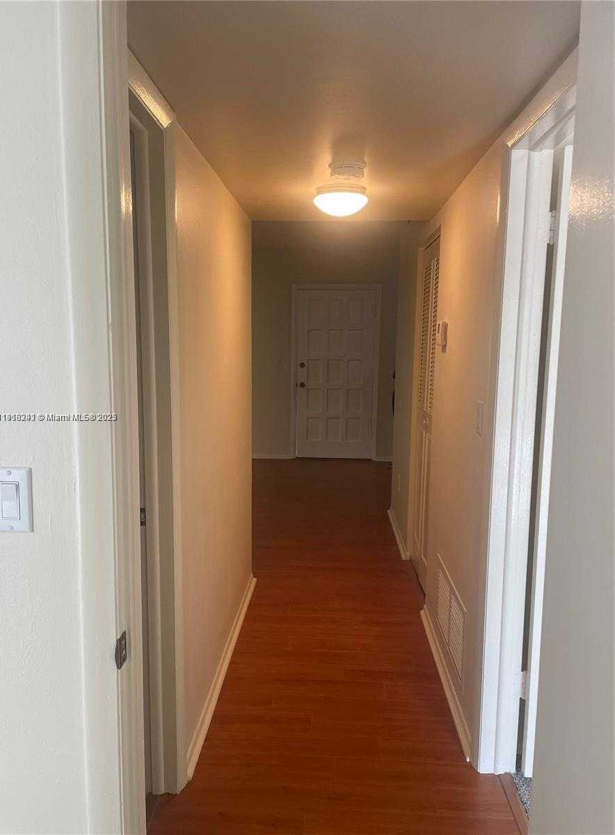 Small Image of 10784 NORTH KENDALL DR #D4, Miami Number 7