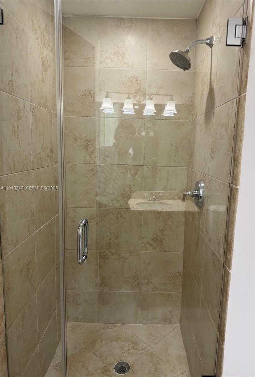 Small Image of 1300 PONCE DE LEON BLVD #510, Coral Gables Number 16