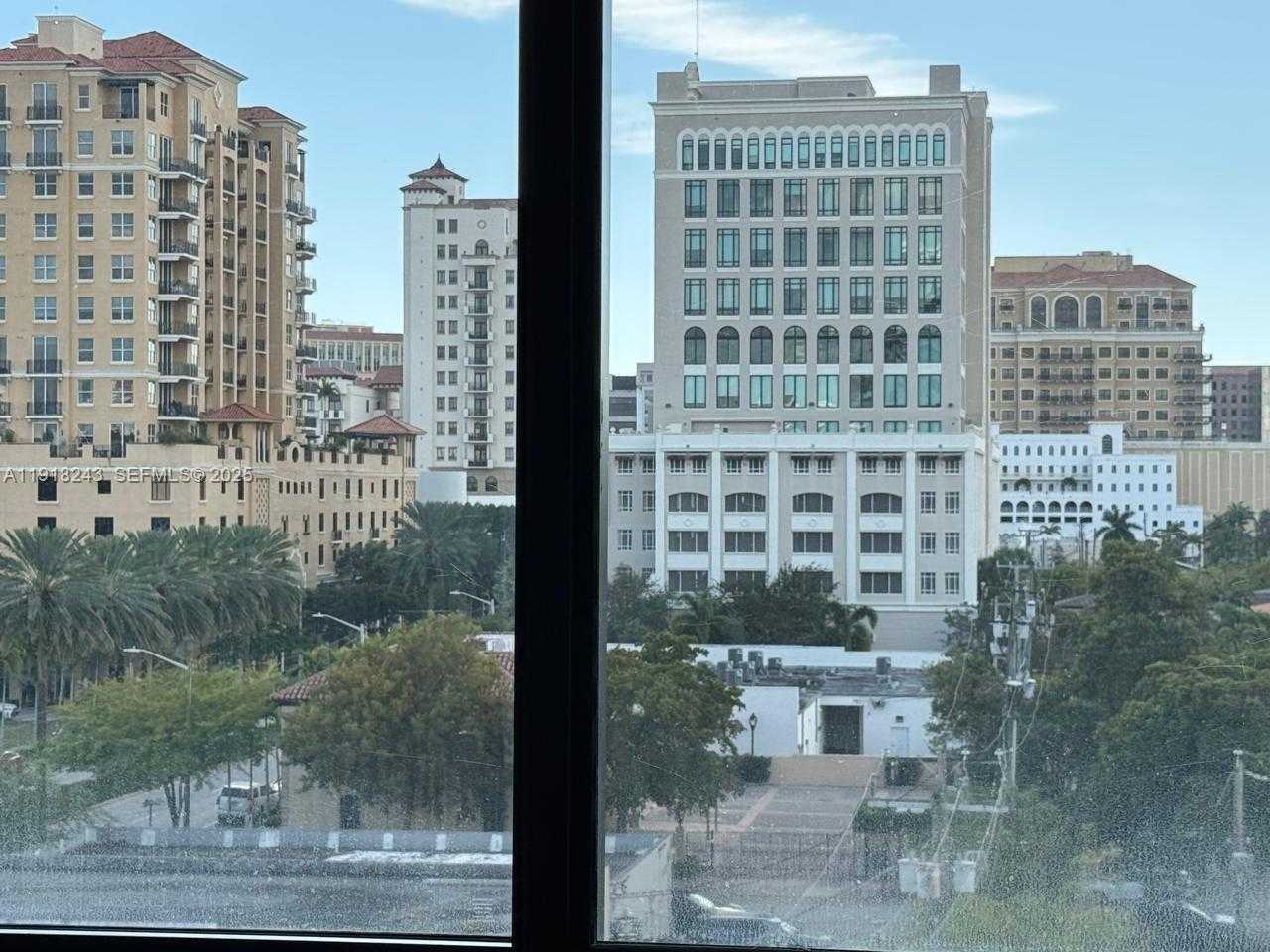 Small Image of 1300 PONCE DE LEON BLVD #510, Coral Gables Number 25