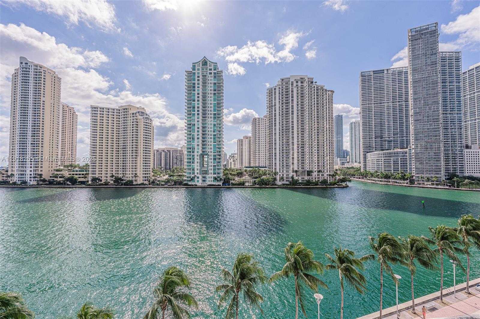 Small Image of 325 SOUTH BISCAYNE BLVD #719, Miami Number 1
