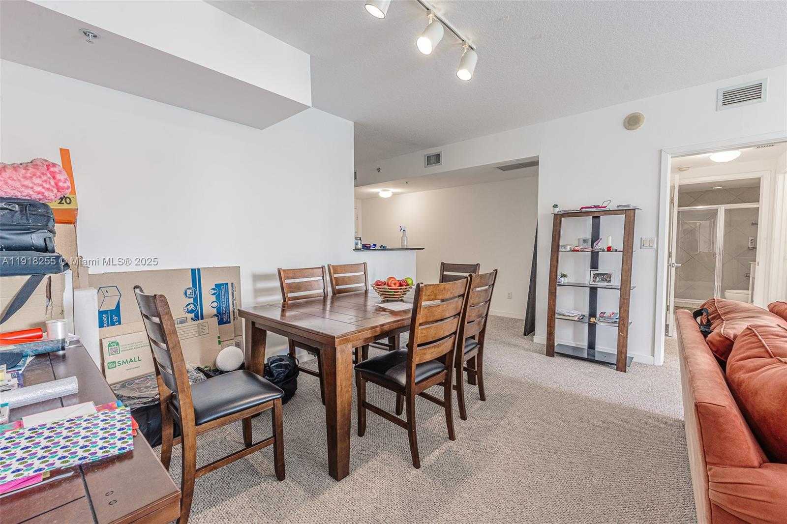 Small Image of 325 SOUTH BISCAYNE BLVD #719, Miami Number 14